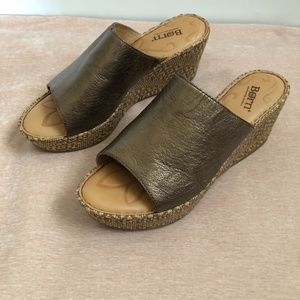 Born Tilda Wedge Sandals